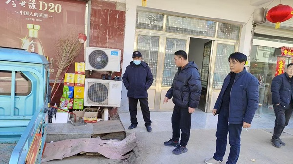 元通社區開展下水道堵塞專項排查疏通行動