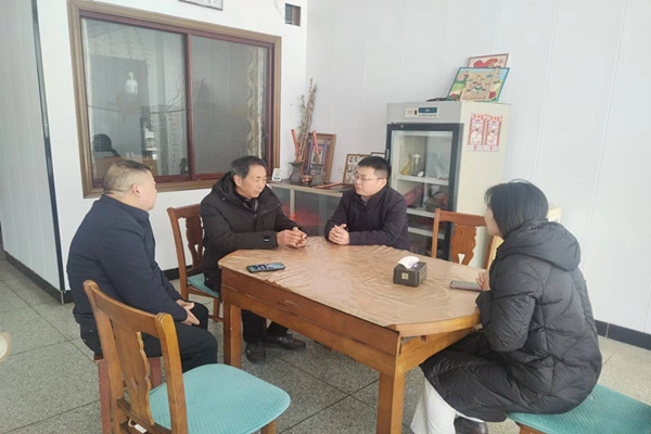 唐市長(zhǎng)赴白馬村慰問(wèn)困難黨員 傳遞關(guān)懷與溫暖
