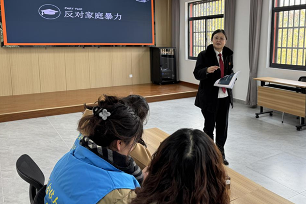 千秋街道胭脂山社區(qū)：開展“胭脂山下綻芳華，團(tuán)結(jié)筑夢聚巾幗”主題活動(dòng)