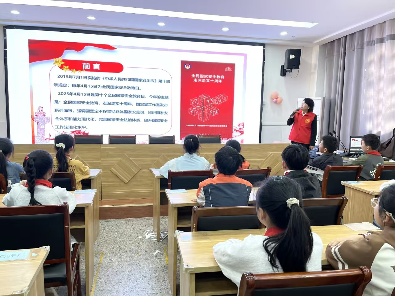 千秋街道天寧社區(qū)：開展國(guó)家安全教育日主題黨日活動(dòng)
