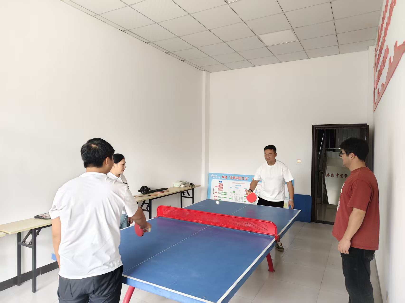 社區(qū)運動會活力開賽 球類繩舞掀起全民健身熱潮