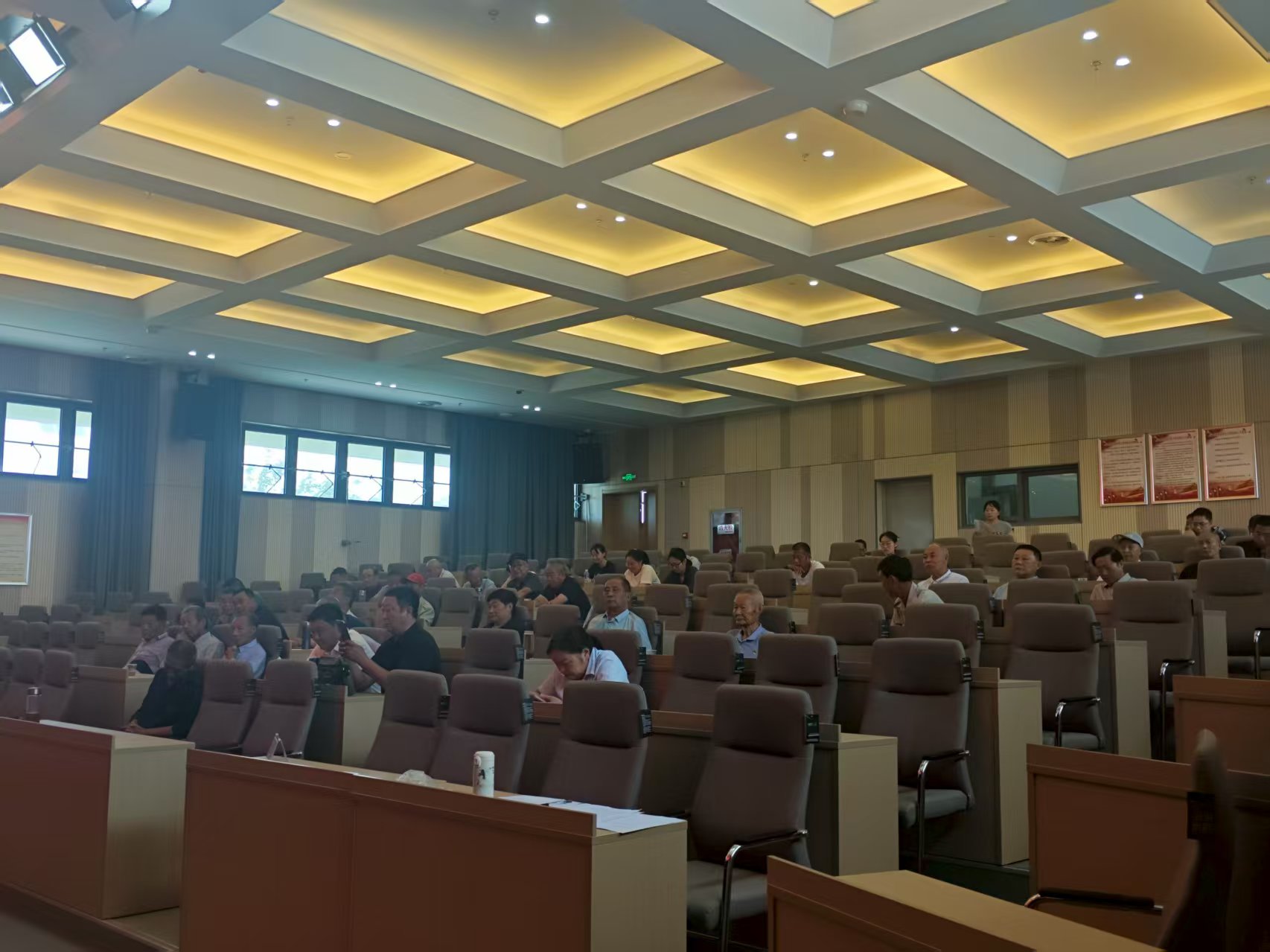 石梁鎮十八集社區：守護法治鄉村 共建和諧家園