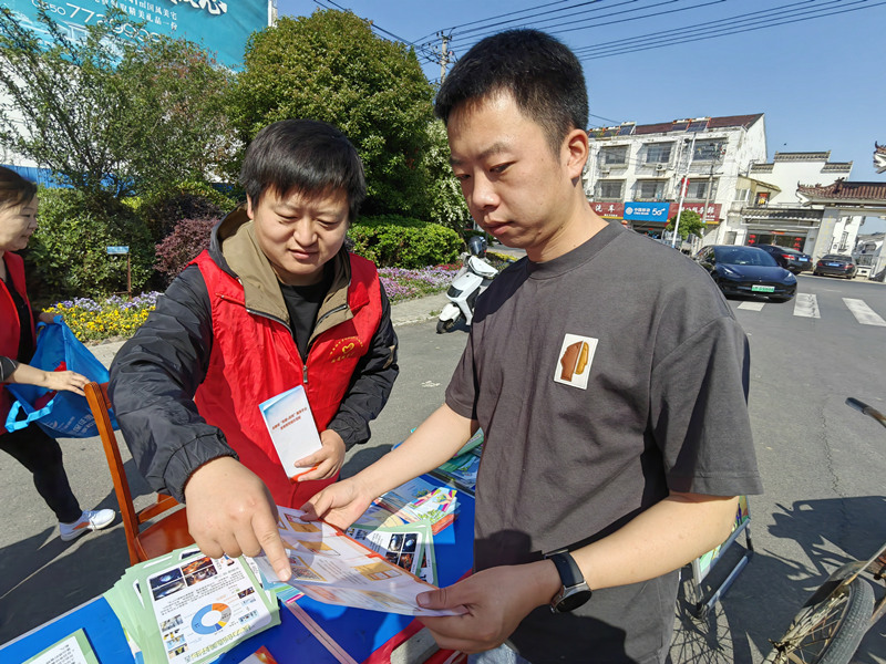百子村推深做實(shí)黨建引領(lǐng)信用村