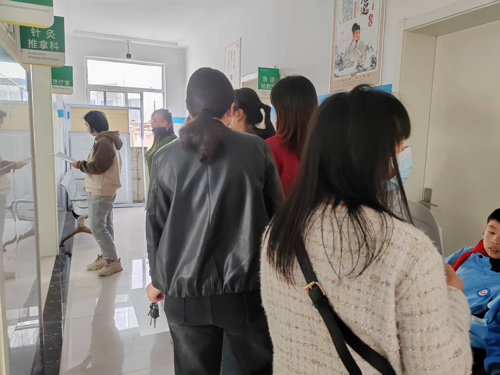 冶山鎮(zhèn)高巷村：開(kāi)展2025年度婦女宮頸癌免費(fèi)篩查惠民活動(dòng)